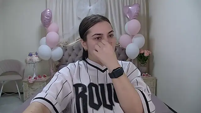 AdrianaTorres online show from February 27, 5:40 am