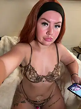 LillieMaee online show from July 28, 2:57 pm