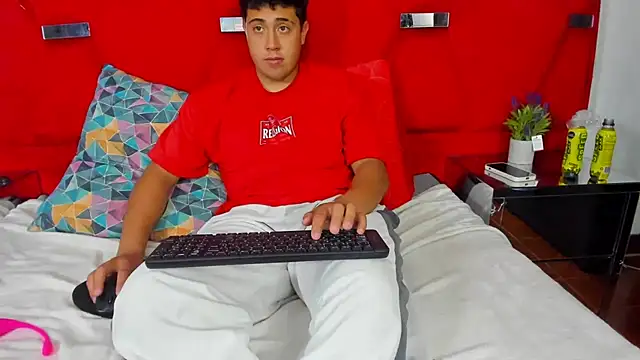 Emmaanddarling online show from January 17, 7:43 pm