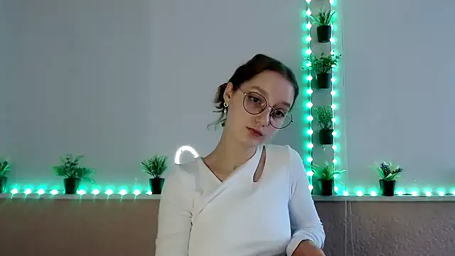 Curlyyy Girl online show from November 11, 12:13 pm