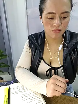 ALEJA  22 online show from November 25, 5:15 pm