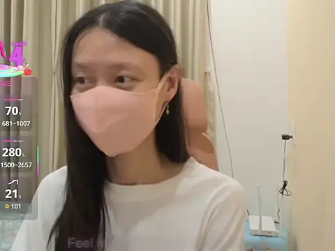 Lil-Cherries online show from December 16, 2:12 pm