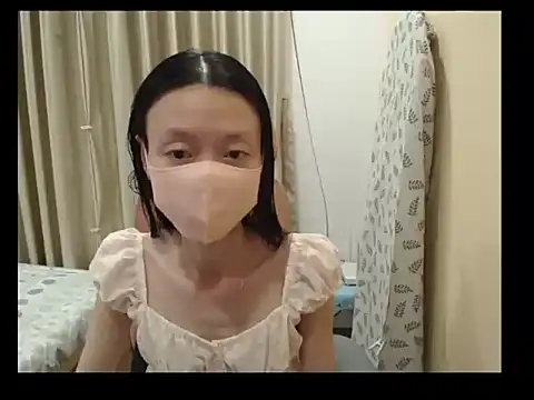 Lil-Cherries online show from June 14, 5:02 pm