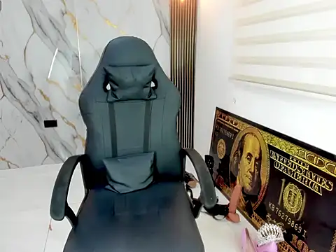 queen findom1 online show from August 2, 7:55 am