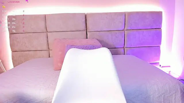 nia20  online show from July 1, 12:26 pm