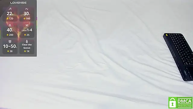 Lily Queen30 online show from March 8, 2:04 am