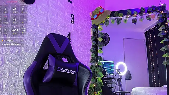 catherine monroe online show from December 15, 8:58 pm