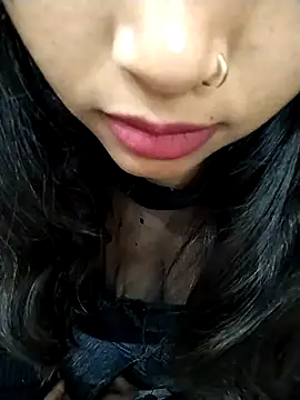 Sexy Divya   online show from December 17, 6:17 am