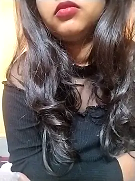 Sexy Divya   online show from January 31, 8:07 pm