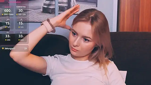 LunaAstra online show from November 10, 4:13 pm