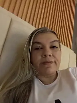 gala montes 30 online show from November 8, 2:00 pm