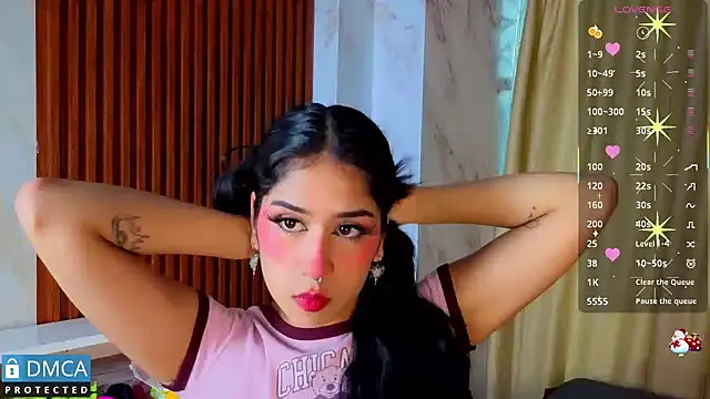 sofia sstonee  online show from March 3, 7:20 pm