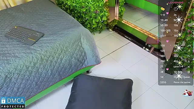 sofia sstonee  online show from March 11, 7:49 pm