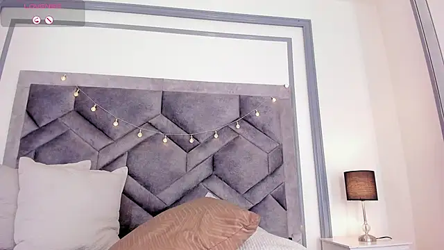 TahliaMoreau online show from February 18, 8:57 am