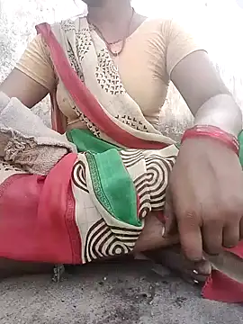 aaruna hot83 online show from November 10, 3:56 am