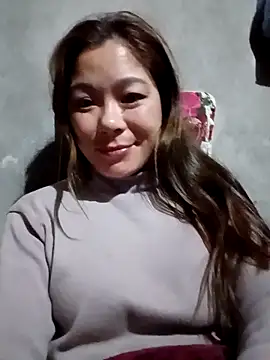 Lyla john online show from March 7, 11:12 pm