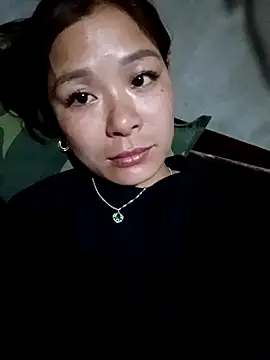 Lyla john online show from February 13, 9:00 am