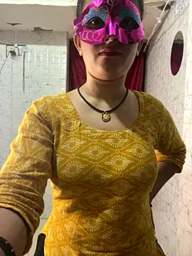 Red Queen 11 online show from December 2, 6:54 pm