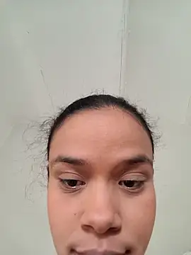 kyliecastell online show from November 14, 2:17 pm