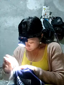 vangkt-cute online show from November 16, 12:16 pm