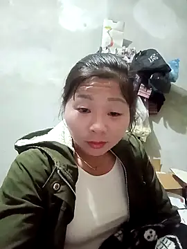 vangkt-cute online show from November 30, 8:46 pm