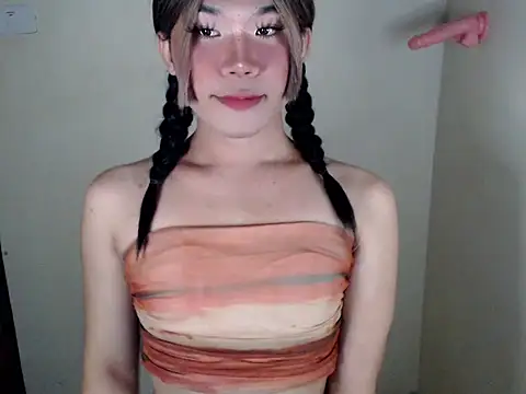 dazzlingcarol online show from February 18, 10:25 am