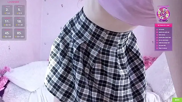 Kitty gaze online show from July 21, 2:18 pm