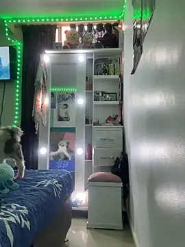 Just danna online show from February 4, 1:03 pm