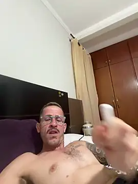 Lucasjandre online show from May 16, 1:41 am