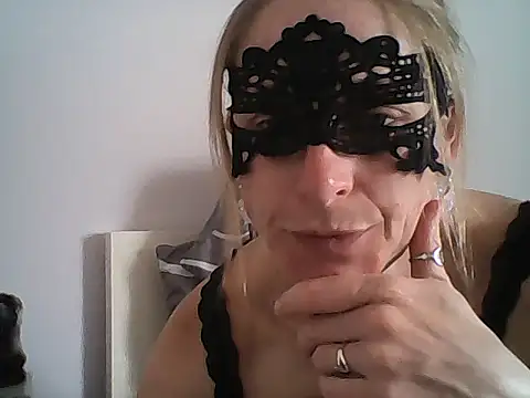 MelleEloa online show from June 11, 1:19 pm