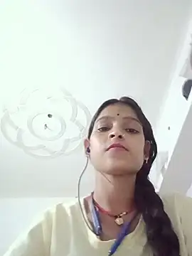 Mohnicute online show from July 17, 7:17 pm