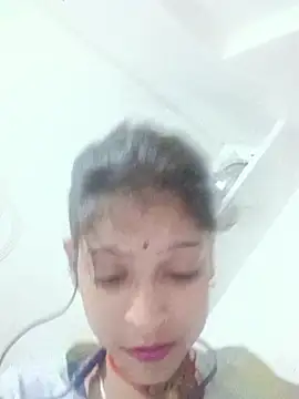 Mohnicute online show from June 21, 5:28 pm