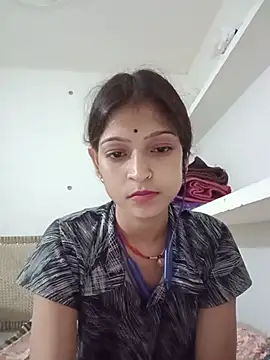 Mohnicute online show from June 10, 8:40 pm