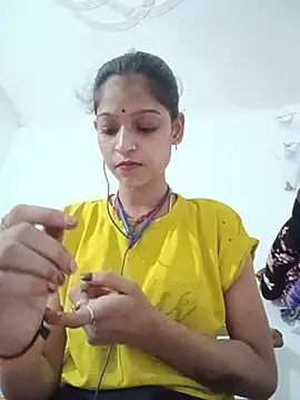 Mohnicute online show from July 4, 7:32 pm