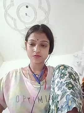 Mohnicute online show from June 23, 7:45 pm