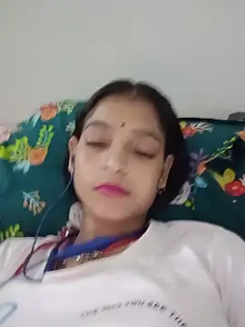 Mohnicute online show from July 28, 7:39 pm