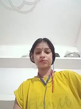 Mohnicute online show from July 9, 6:10 pm