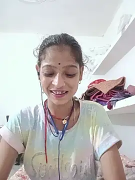 Mohnicute online show from July 15, 6:45 pm