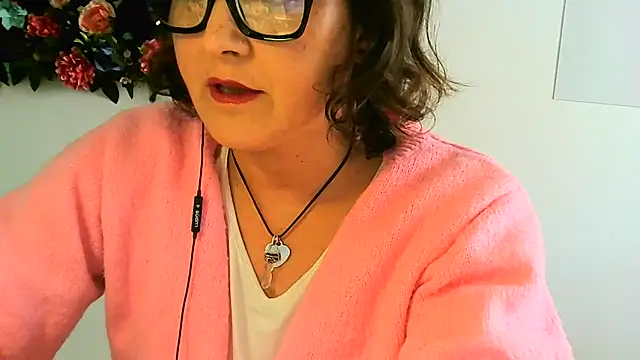 zaidapink1990 online show from March 8, 10:08 am