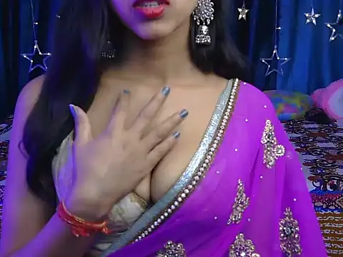 shivani-kumari21 online show from February 5, 3:48 pm