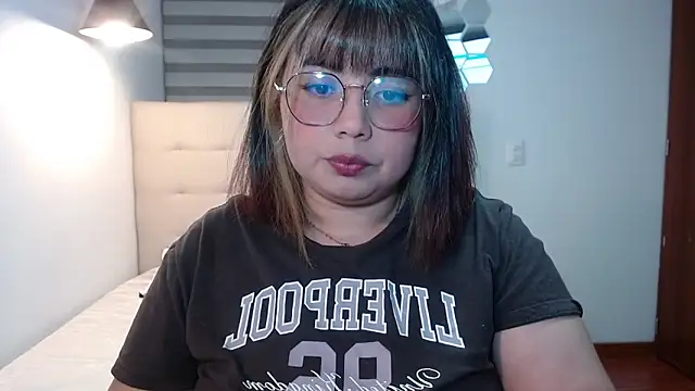 YiniBelle online show from November 24, 2:46 am