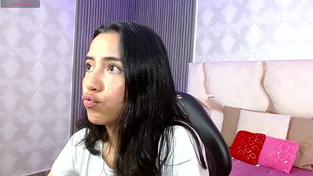 Joselyn tay online show from April 10, 12:33 pm