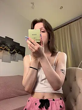 Shy Vivi online show from June 13, 1:19 pm