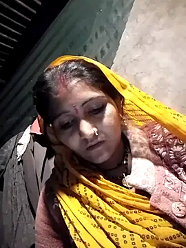 yanuw online show from December 3, 4:42 pm