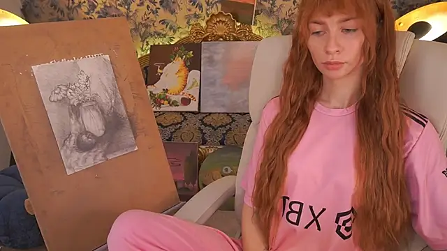 Nicol Moonn online show from April 22, 1:30 pm