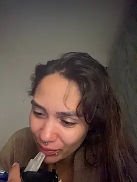 carolsapequinha online show from June 18, 11:59 am