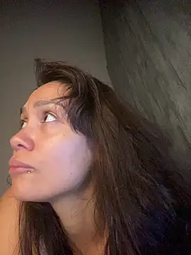 carolsapequinha online show from June 27, 4:13 am