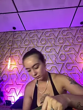 MelanyyJhonson15 online show from July 16, 9:19 pm