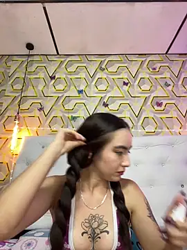 MelanyyJhonson15 online show from June 11, 12:32 am