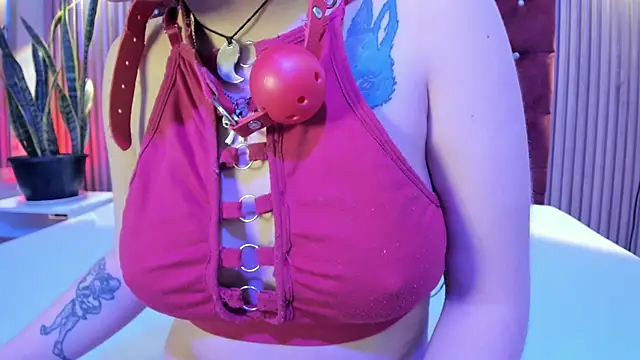 Danna-Rouse online show from February 1, 7:56 pm